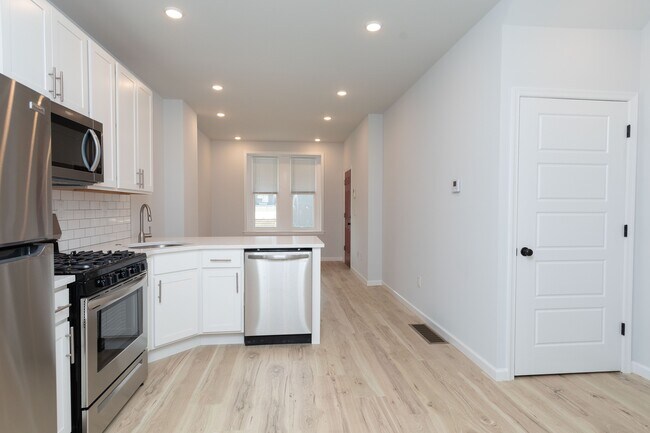 Foto del edificio - 2911 W Clearfield St