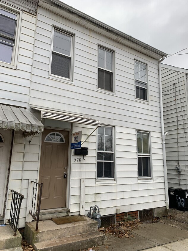 520 Smith St, York, PA 17404 House for Rent in York, PA