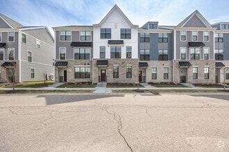Building Photo - 2728 S Spurway Dr