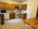 Foto principal - 194 Kelton St