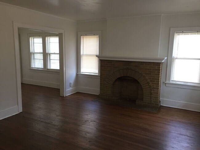 Foto del edificio - 1 Bedroom 1 Bath - 1/2 off the 1st months rent