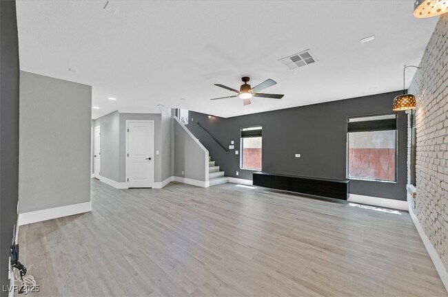 Building Photo - 5589 Beckett Hill Ct