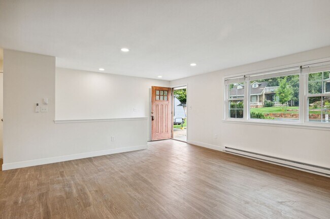 Foto del edificio - 1421 Spruce Ave