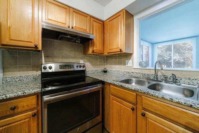 Foto del edificio - 2 Bed and 2 Bath in Atlanta!