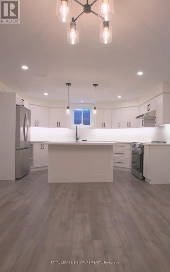 Building Photo - 3334 Mintwood Cir