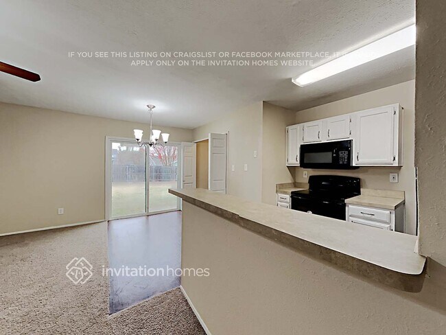 Foto del edificio - 4225 Pepperbush Dr