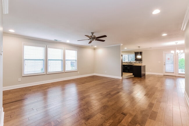 Building Photo - Beautiful 3 Bedroom Home in Owens Cross Roads, AL