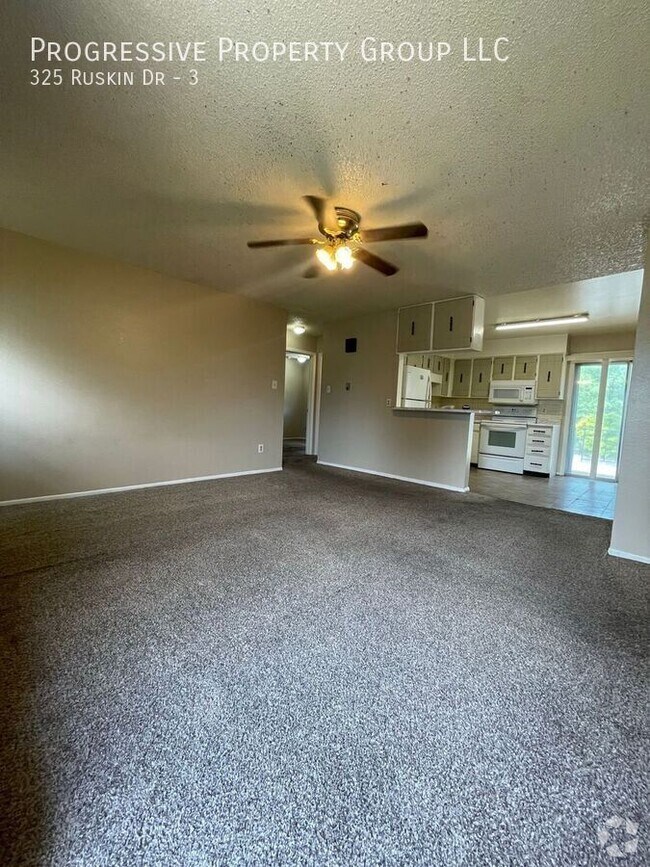 Building Photo - 325 Ruskin Dr
