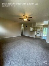 Building Photo - 325 Ruskin Dr