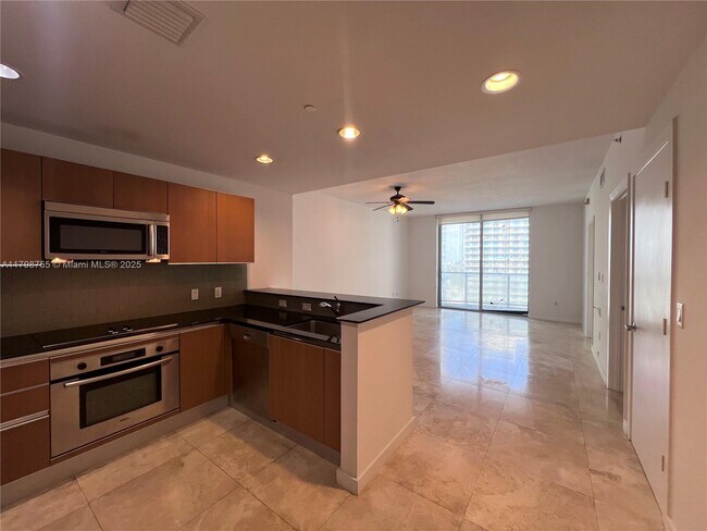 Foto del edificio - 1060 Brickell Ave