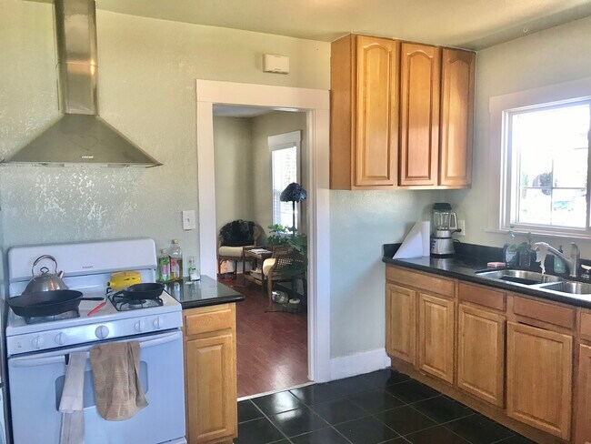 Foto del edificio - 1151 60th Ave