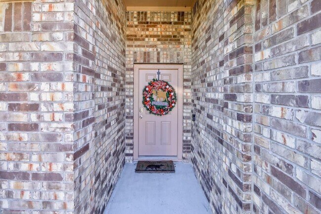 Foto del edificio - 18125 Ryegate Dr