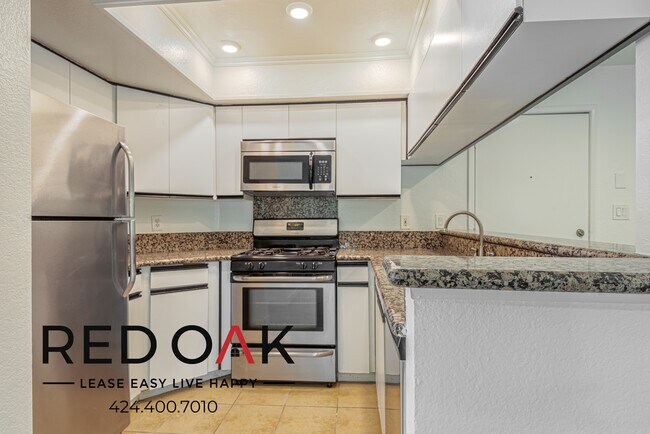 Foto del edificio - 1755 El Cerrito Pl