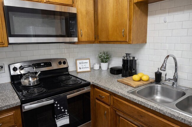 Foto del edificio - 2811-dracena 1/2 Dracena St