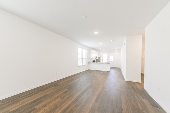 Building Photo - 14483 Cedar Ledge Ln