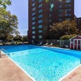 Foto principal - 11820 Edgewater Dr