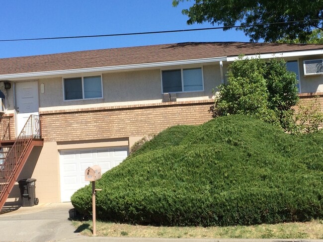 Building Photo - 111 N 67th Ave
