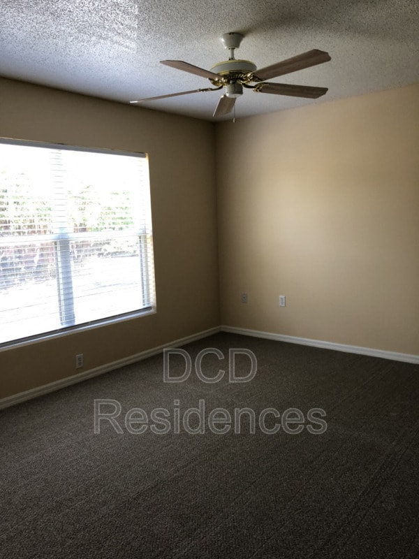 Building Photo - Senior 55+ Property   1144 Four Seasons Ci...