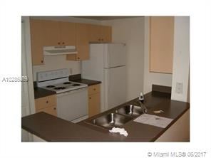 Building Photo - 2415 Centergate Dr