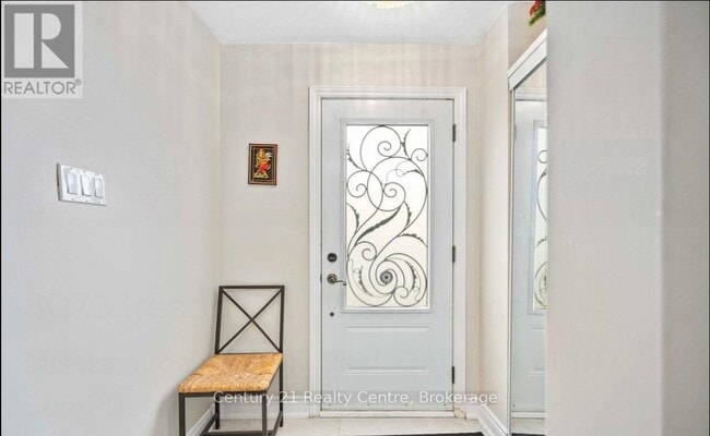 Photo du bâtiment - 3073 Ireson Ct