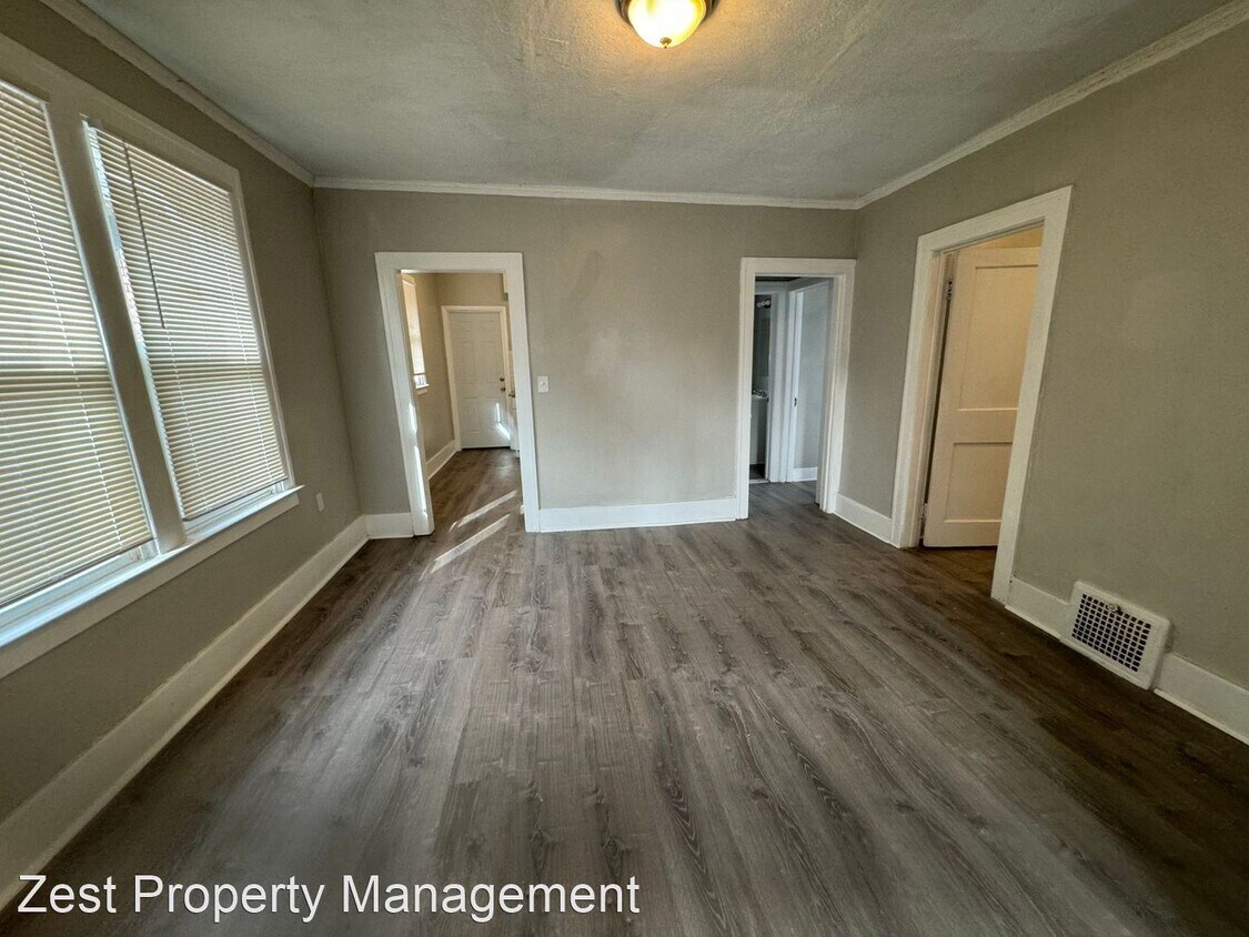 2 br, 1 bath Apartment 2332 Clements St Apartment for Rent in