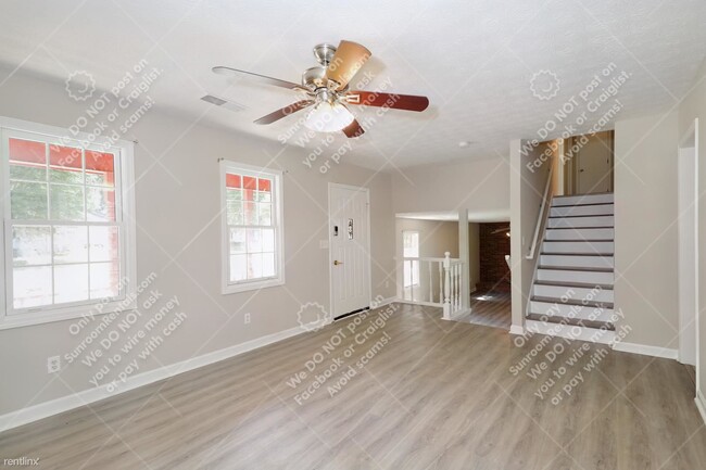 Building Photo - 4 br, 2.5 bath House - 544 Pennylake Ln