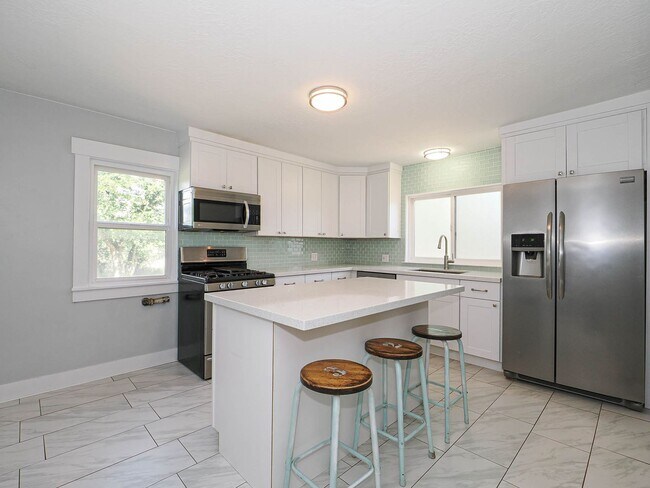 Foto del edificio - 2 Bedroom, 1 Bathroom American Fork Home