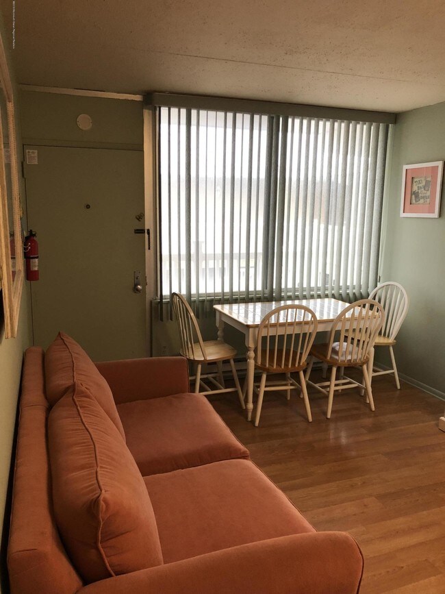 Foto del edificio - 1515 Boulevard