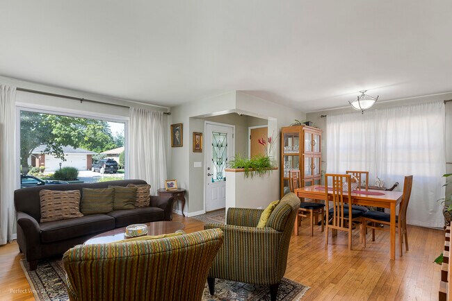 Foto del edificio - 737 S Fairview Ave