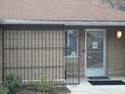 Building Photo - 1611 E Chase St