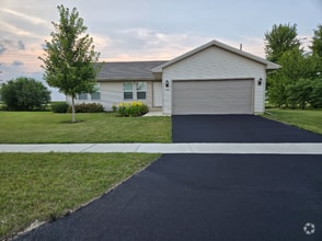 Building Photo - 1044 Witbeck Dr