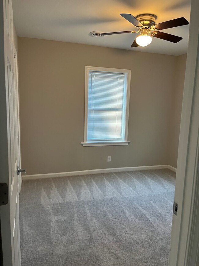 Foto del edificio - 3 Bedroom, 2 bath newly remodeled house