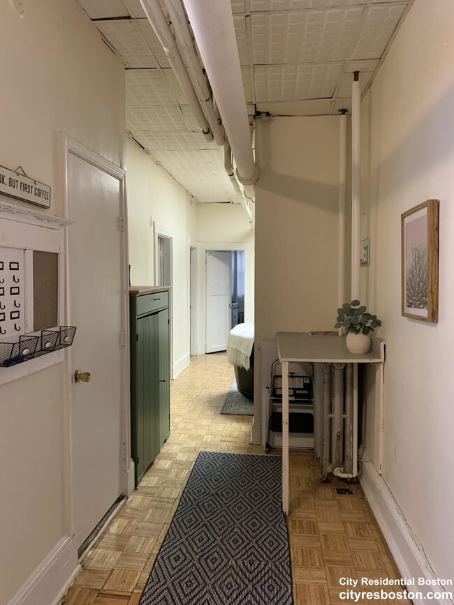 Building Photo - 1109 Boylston St