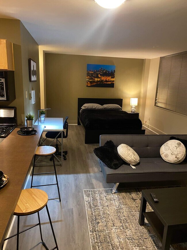 Sleeping area - 600 E 8th St