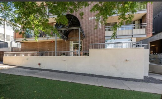 Foto del edificio - 830 Sherman St