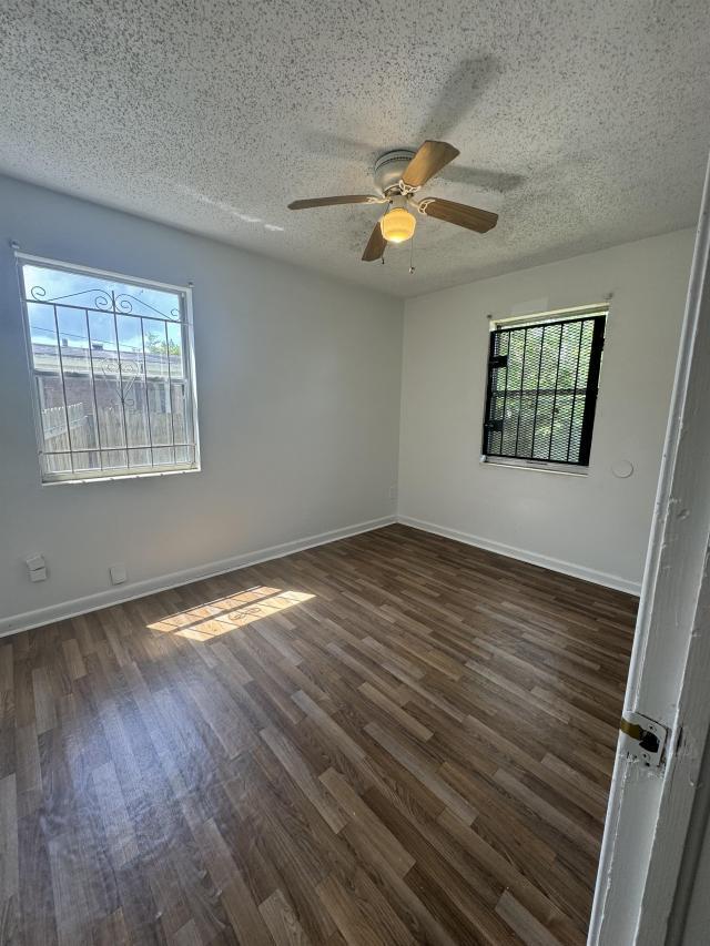 Building Photo - 3 bedroom in Jacksonville FL 32209