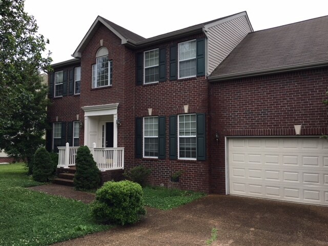 Newly renovated home in Mansker Farms - 118 Grove Ln S (Hendersonville, TN)