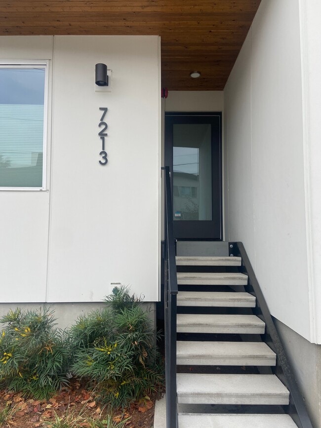 Building Photo - 7213 5th Ave NE