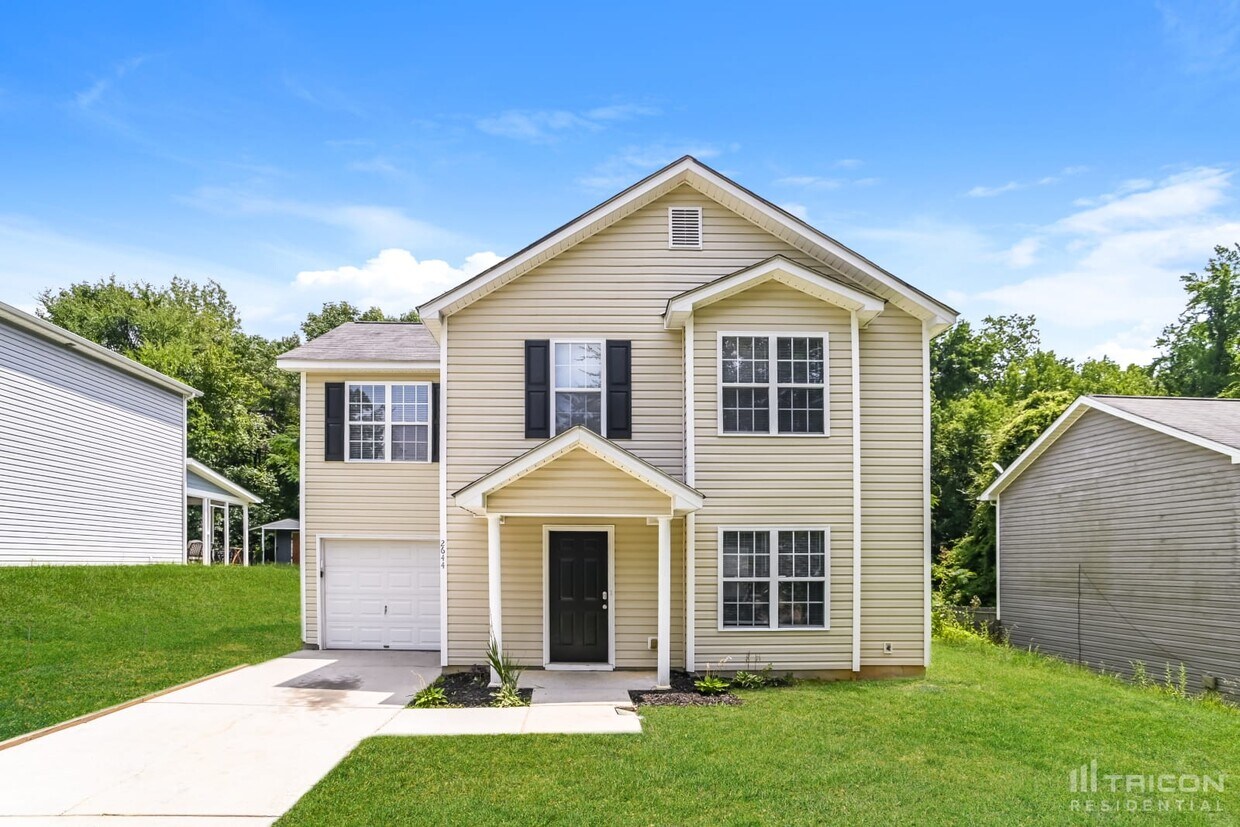 Primary Photo - 2644 Allen Road S Charlotte NC