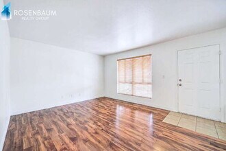 Building Photo - 5135 N 10th St