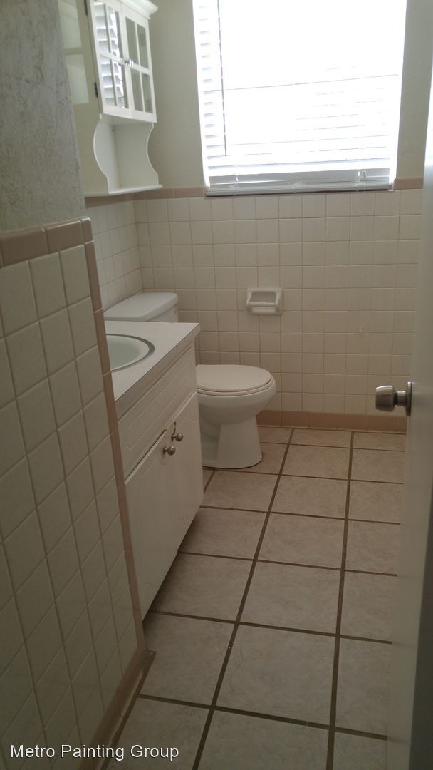 Building Photo - 3 br, 1.5 bath House - 4639 NW SANTA FE