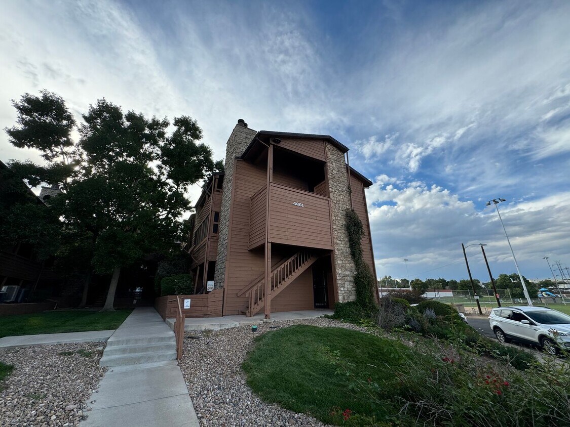 Foto principal - Centennial Lake Park Condo