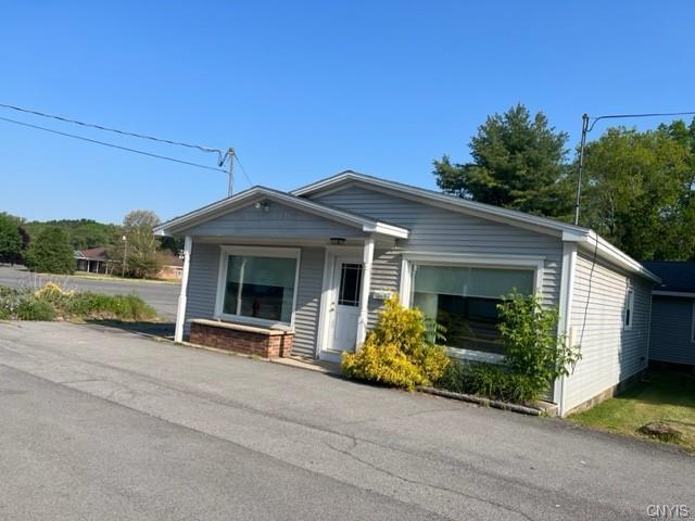 Primary Photo - 245 E Main St