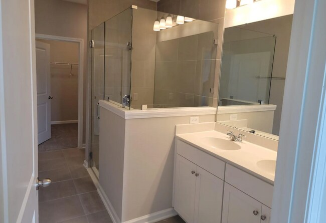 Foto del edificio - 808 Cherry Elm Dr