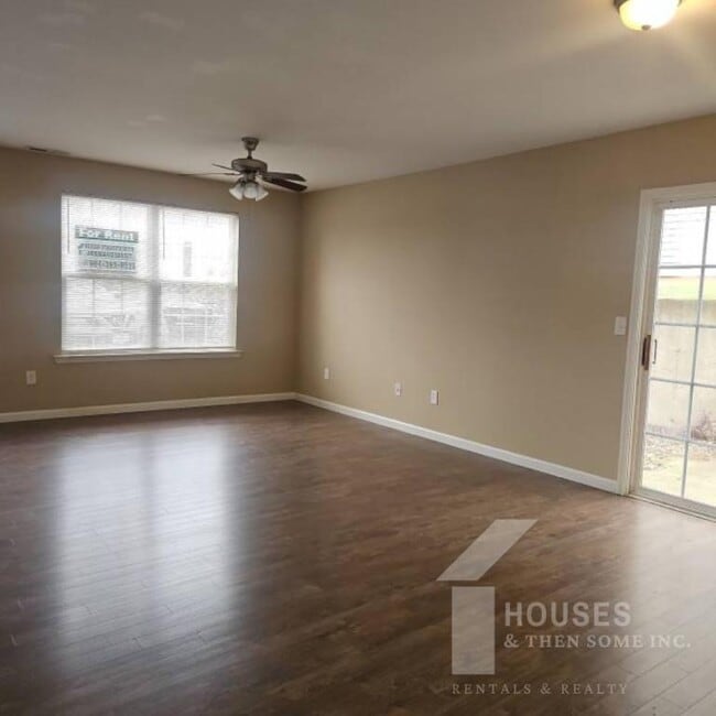 Building Photo - 515 Fairview Rd