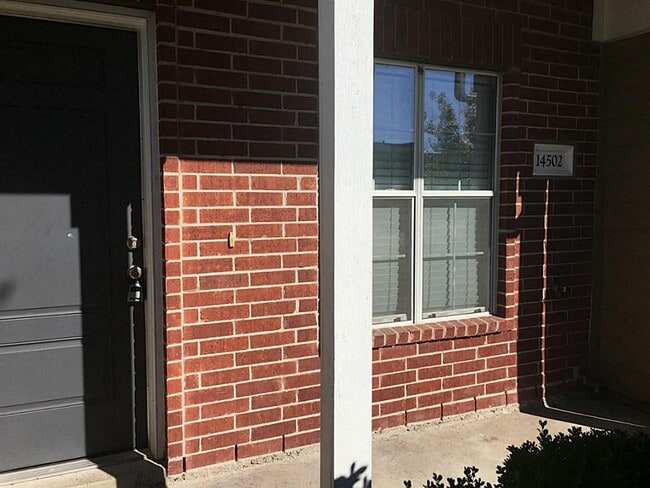 Foto del edificio - 14502 Durham Chase Ln