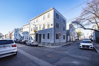 Building Photo - 182 W 8th St