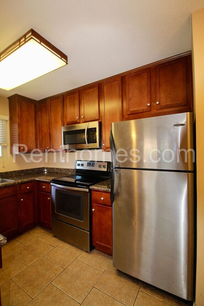 Foto del edificio - San Marcos, 209 Westlake Dr #4, Granite Co...