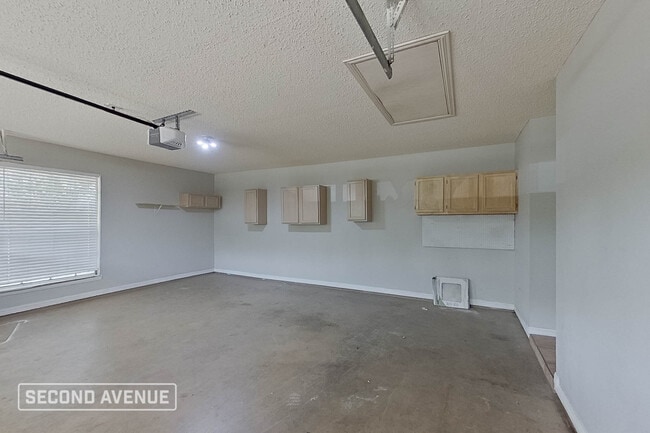 Building Photo - 7610 Montereau St