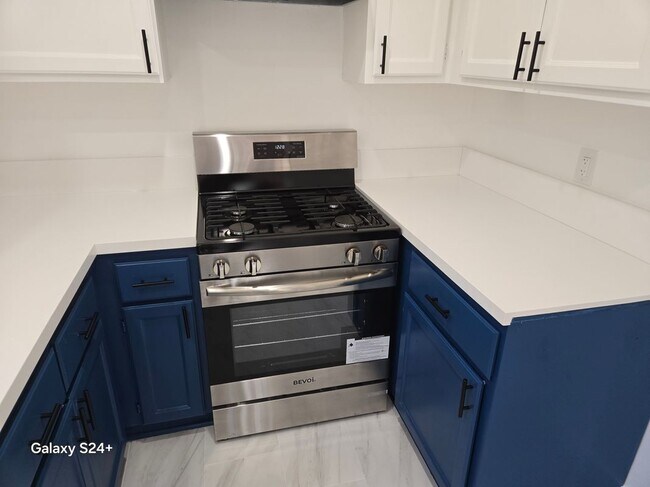 Foto del edificio - 1570 N Verdugo Rd